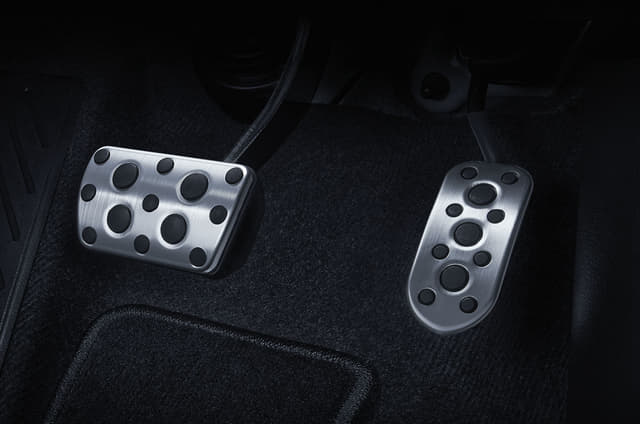 Foot Controls Image - 15909